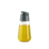 Aceitera Lékué Grey de 400 ml con tapa cerrada