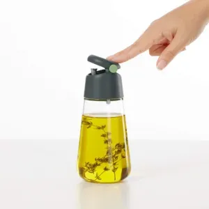 Aceitera de vidrio de borosilicato Lékué con sistema antigoteo